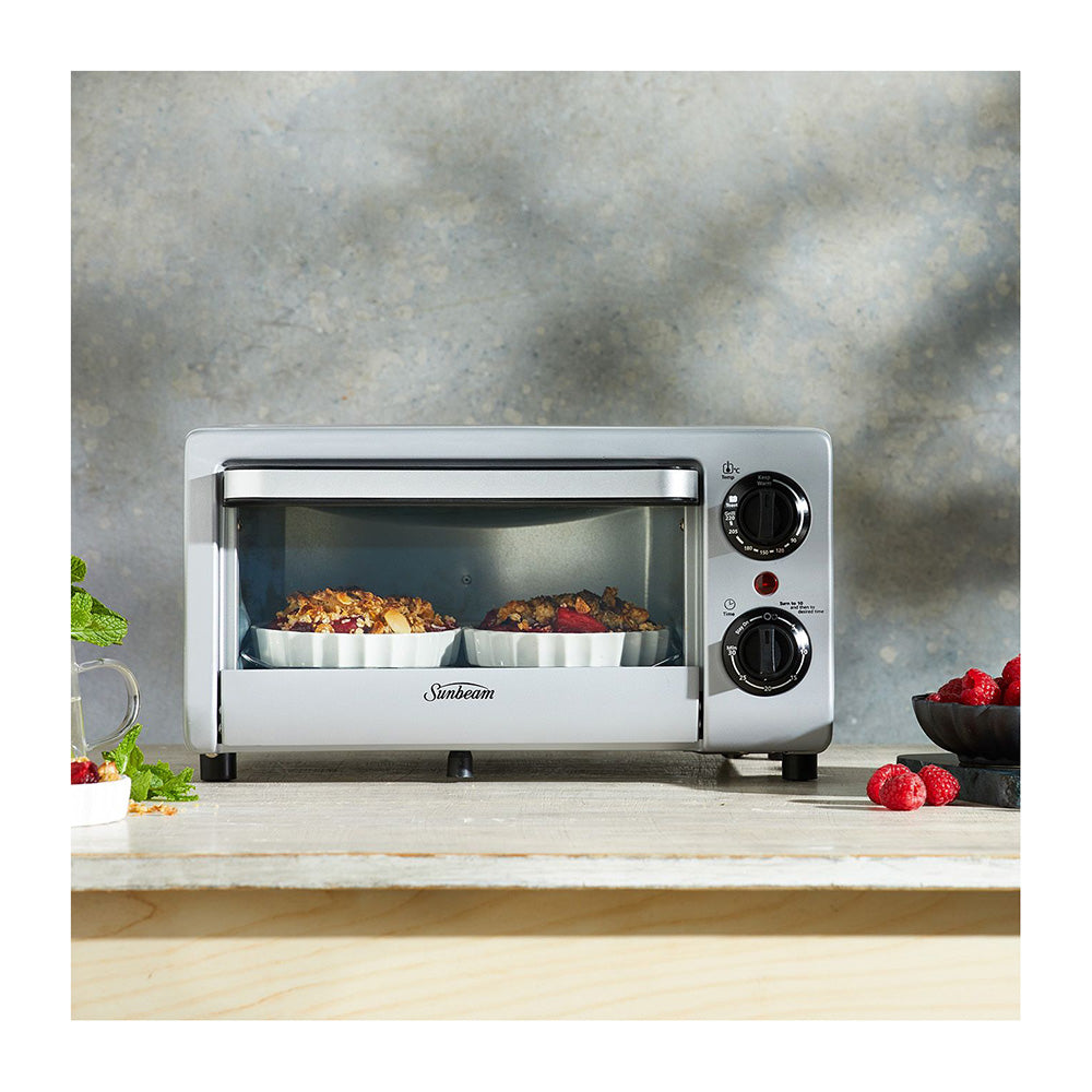 Sunbeam COM1000SS Mini Bake & Grill 10L Compact Oven, Front view 2