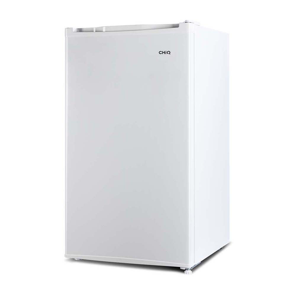 CHiQ CSR090DW 90L Bar Fridge White, Front left view 