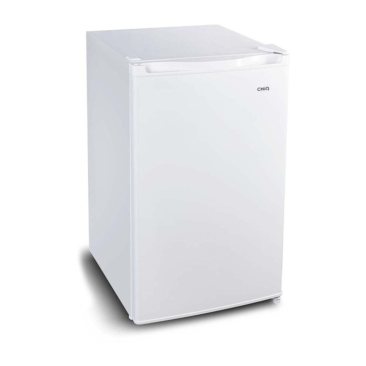 CHiQ CSR125DW 125L Bar Fridge White, Front right view 