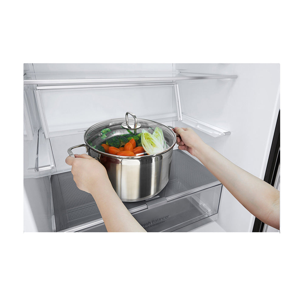 LG 420L Bottom Mount Non-Plumbed Fridge Matte Black GB-W455MBL, Vegetable crisper drawer view 2