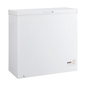 Arctic MCH142W 142L Chest Freezer, Front right view 