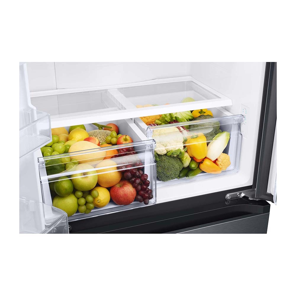 Samsung 495L French Door Fridge SRF5300BD, vegetable crisper drawer view, full of vegetables and fruits